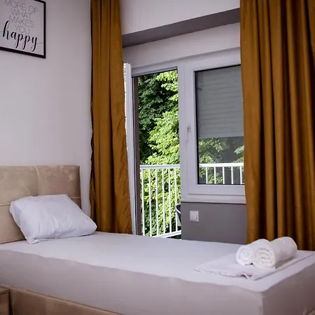 아파트 Stone 모스타르